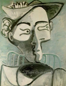 パブロ・ピカソ Painting - 帽子をかぶって座る女性 1962年 キュビスト パブロ・ピカソ